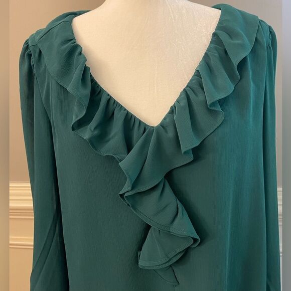 J.Crew Green ruffle V-neck top Size Large - Picture 5 of 7